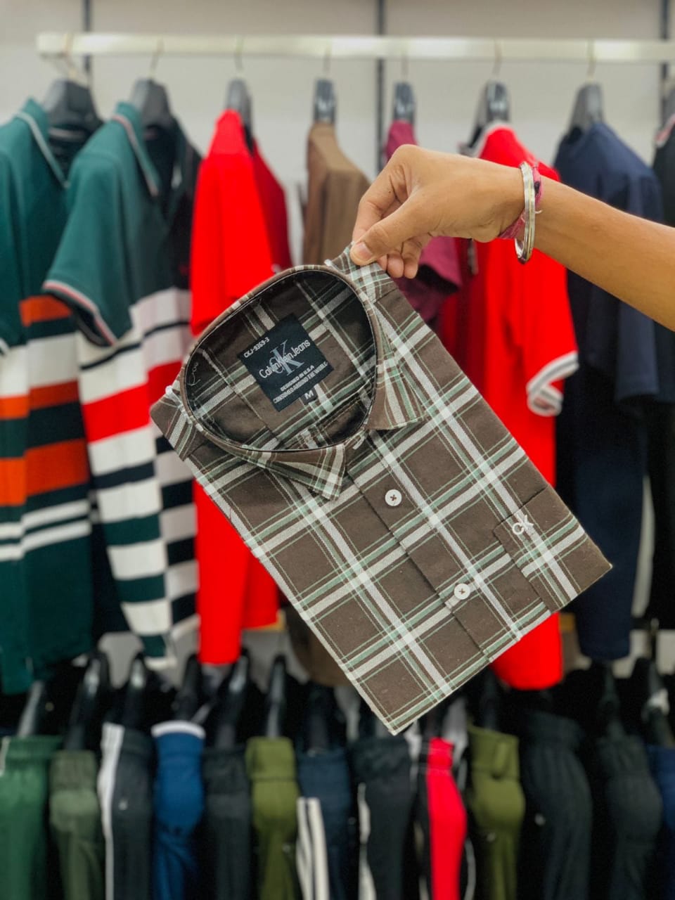 Details View - Calvin Klein Shirt photos - reseller,reseller marketplace,advetising your products,reseller bazzar,resellerbazzar.in,india's classified site,Calvin Klein Shirt | Calvin Klein Shirt in Surat | Calvin Klein Shirt in Ahmedabad | Calvin Klein Shirt  in Gujarat